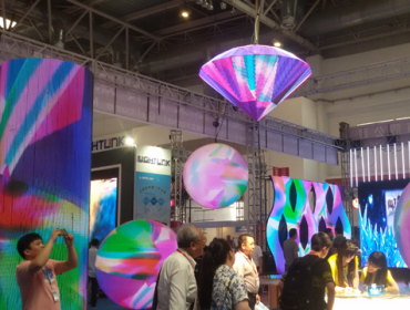 CCTV国家会议中心钻石雕塑