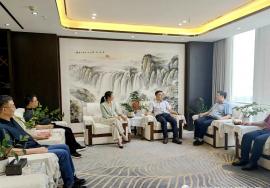 松滋市人民政府副市长马香菊一行莅临亮节科技指导工作